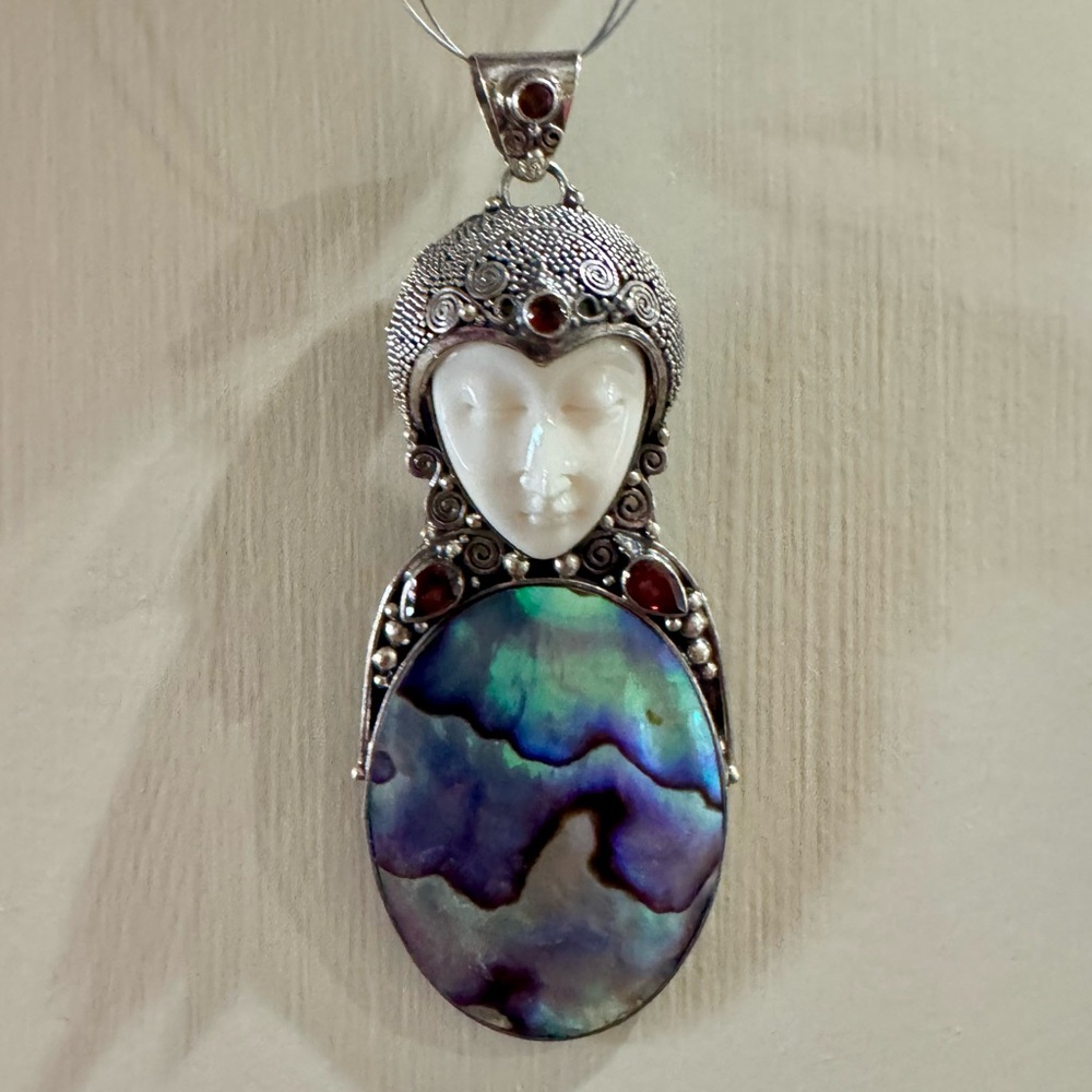 Sterling silver Goddess Pendant with Abalone